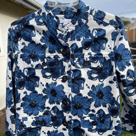 Super cute brand new jean jacket - Picture 4 of 5